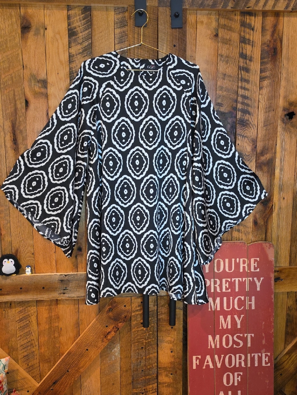 057p Gigigo Black & White Geometric Bell Sleeve Tunic/dress